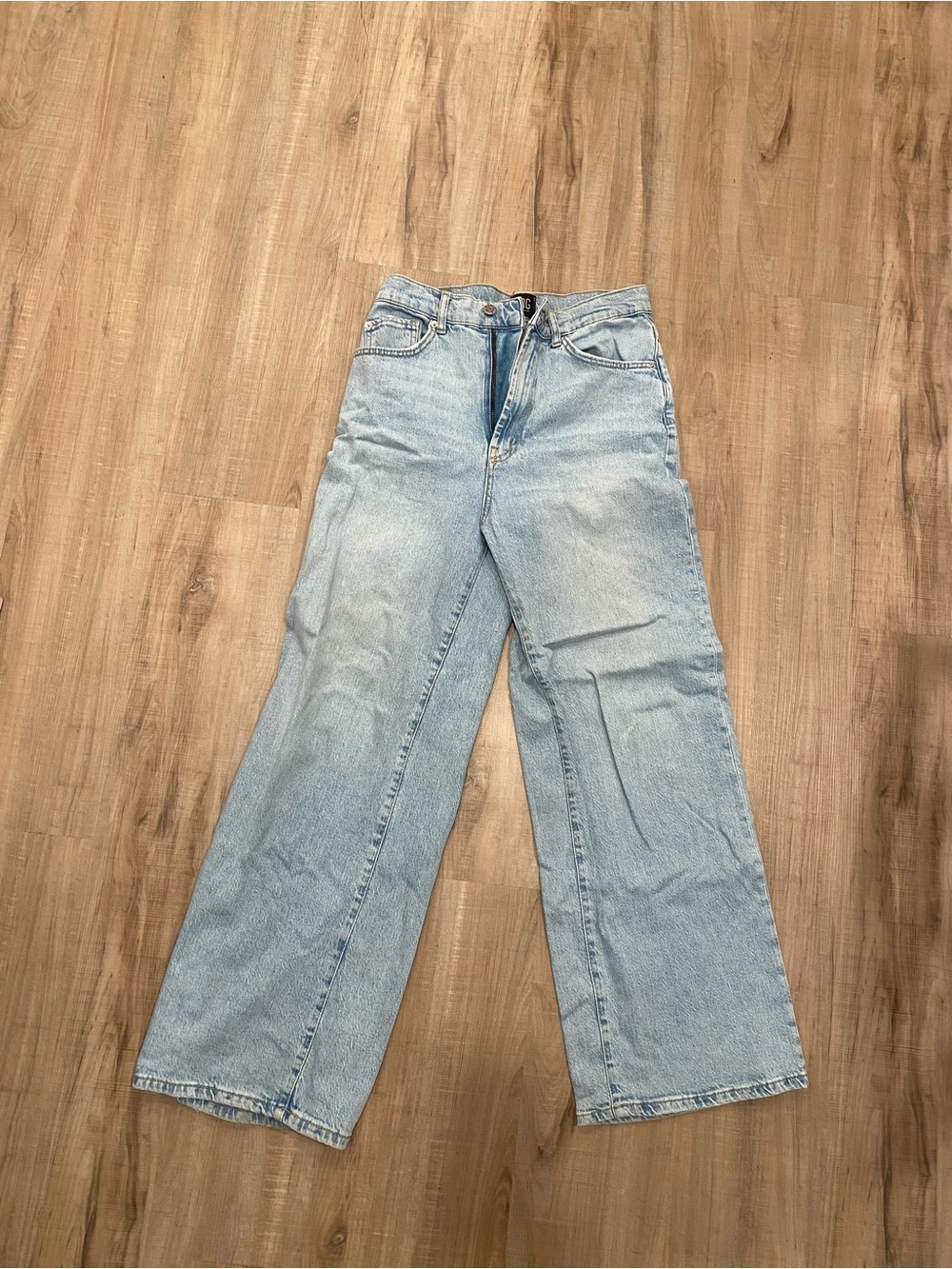 Urban Outfitters Light Wash Loose High Rise Jeans Size 28